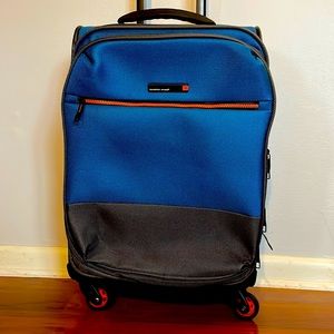 SHARPER IMAGE Intercept Softside Luggage